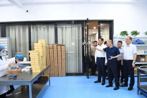中共宁德市委梁伟新书记一行到安发开展调研