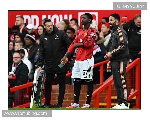 曼联高层重视青训发展总监威尔考克斯频繁现场考察